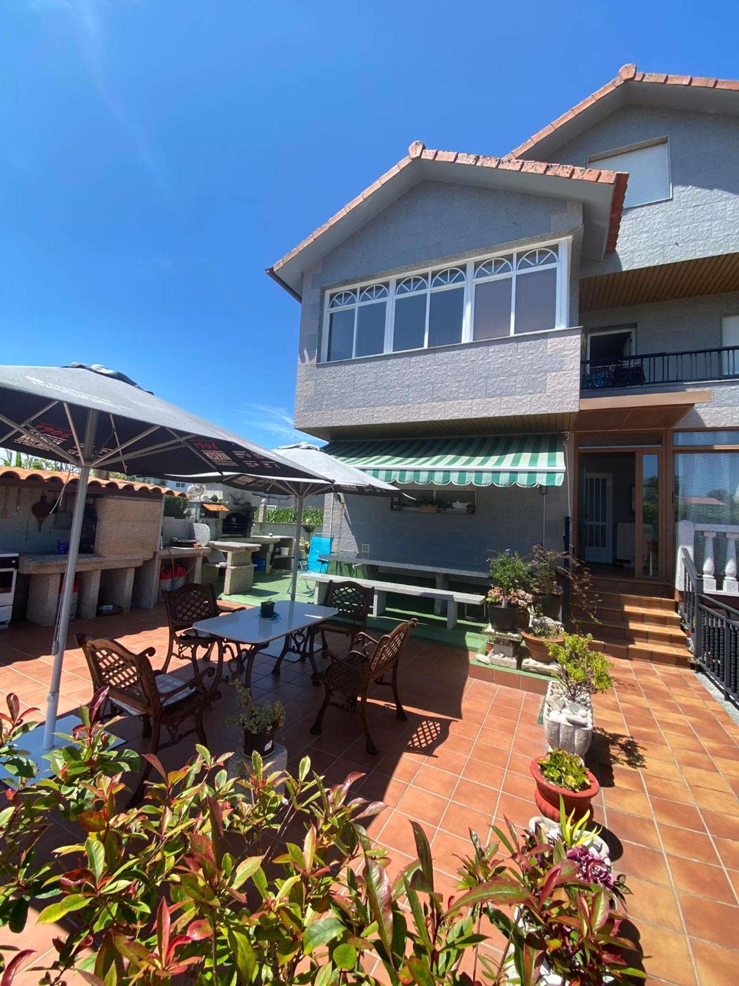 Apartamentos Victoria En Sanxenxo Pontevedra Exteriör bild